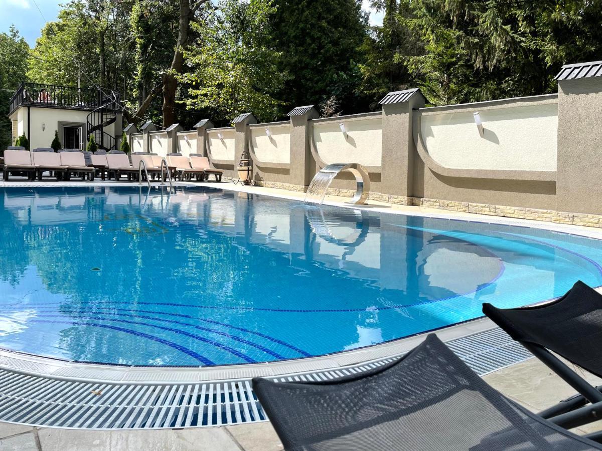 Penthouse Apartment In Hotel Eney Lwów Zewnętrze zdjęcie