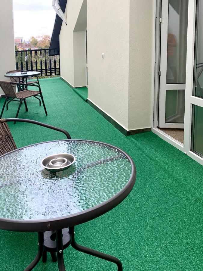 Penthouse Apartment In Hotel Eney Lwów Zewnętrze zdjęcie