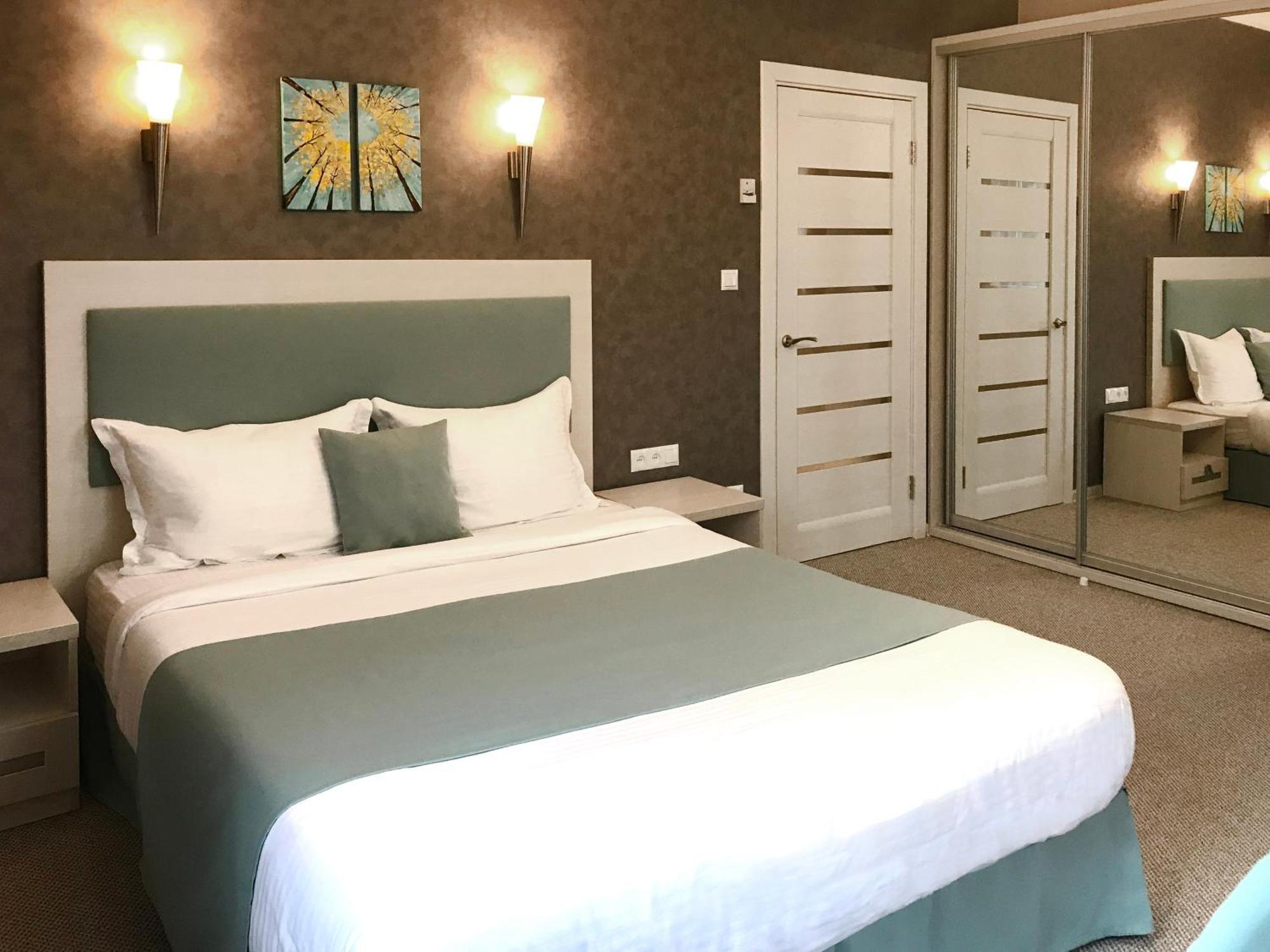 Penthouse Apartment In Hotel Eney Lwów Pokój zdjęcie