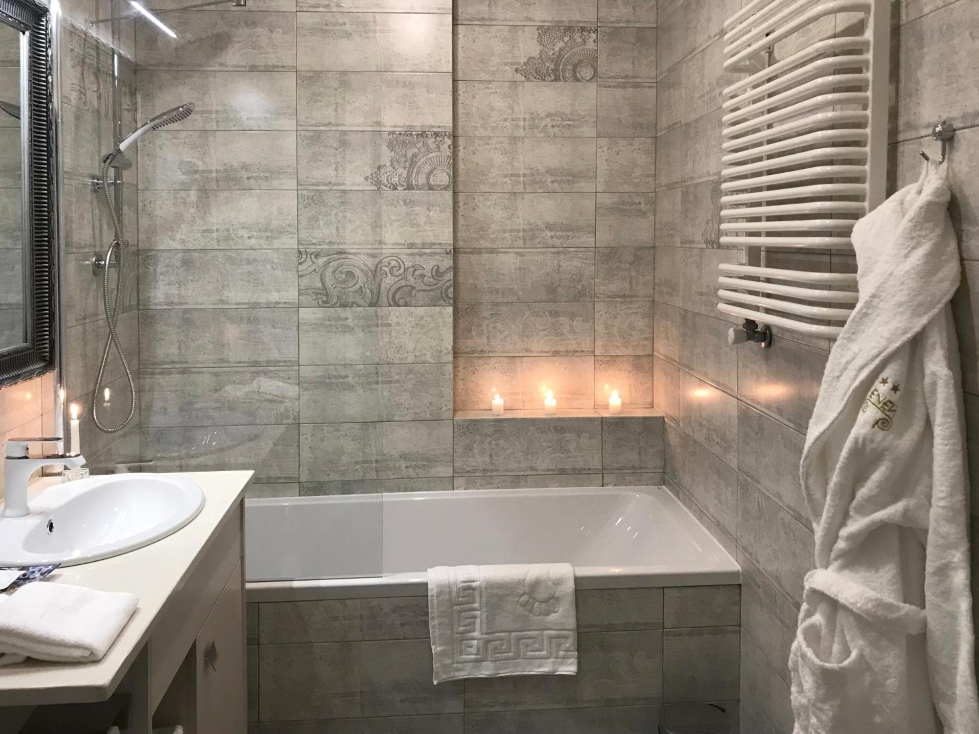 Penthouse Apartment In Hotel Eney Lwów Pokój zdjęcie