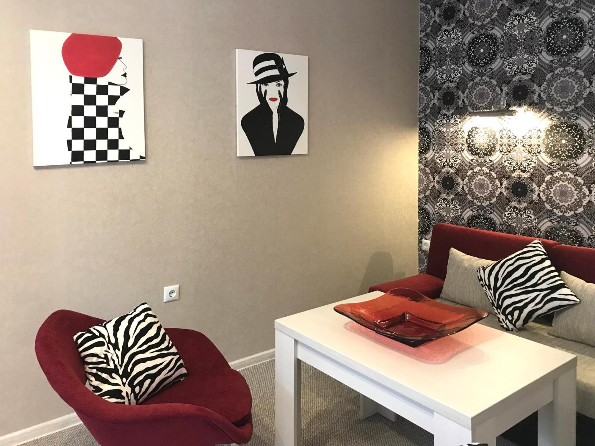 Penthouse Apartment In Hotel Eney Lwów Pokój zdjęcie